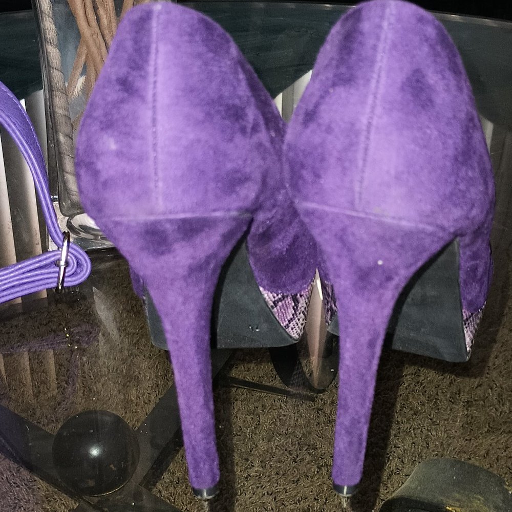 LimeLight Heels - Picture 2 of 4